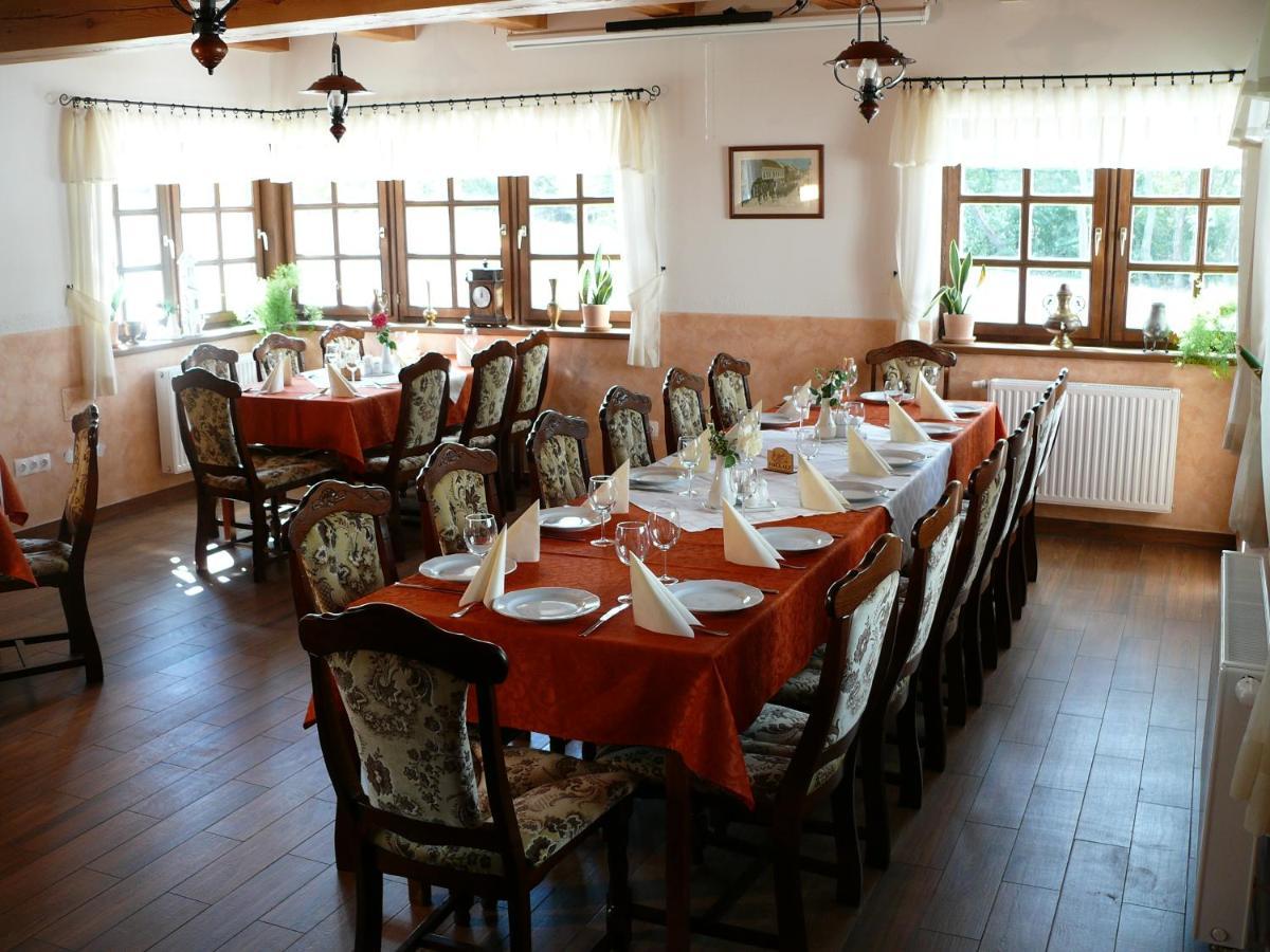 Kadarta Vendeglo Panzio Bed & Breakfast Veszprém Dış mekan fotoğraf