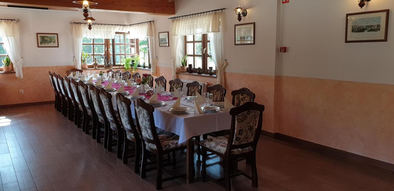 Kadarta Vendeglo Panzio Bed & Breakfast Veszprém Dış mekan fotoğraf