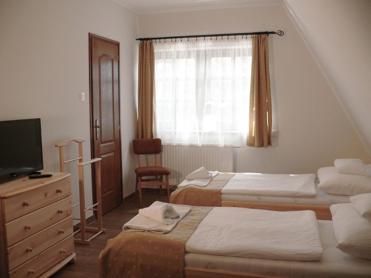 Kadarta Vendeglo Panzio Bed & Breakfast Veszprém Dış mekan fotoğraf