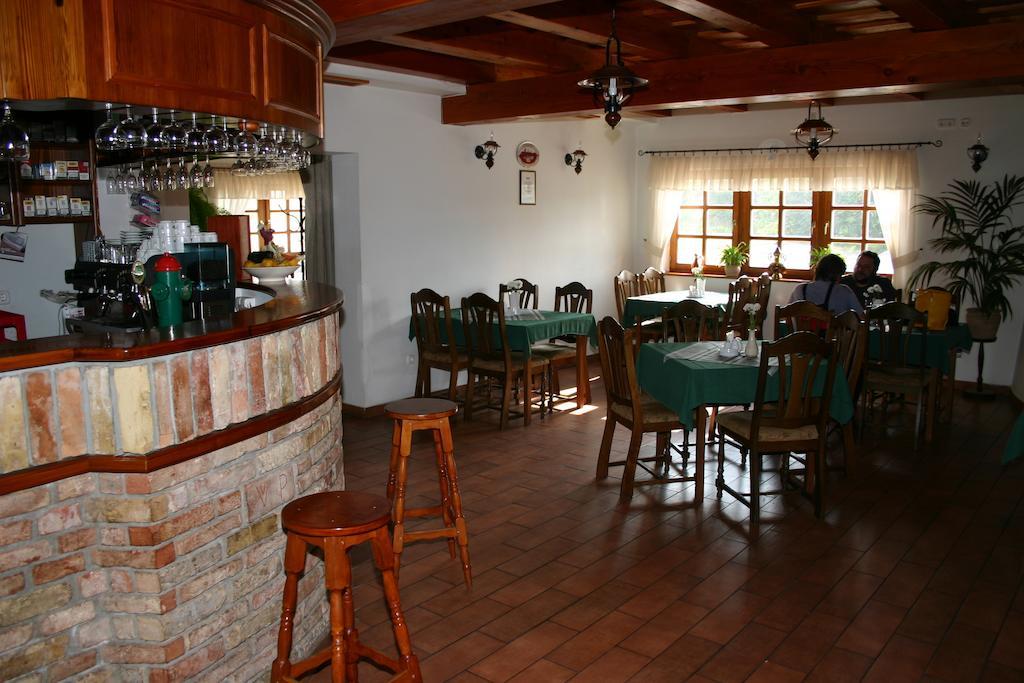 Kadarta Vendeglo Panzio Bed & Breakfast Veszprém Dış mekan fotoğraf