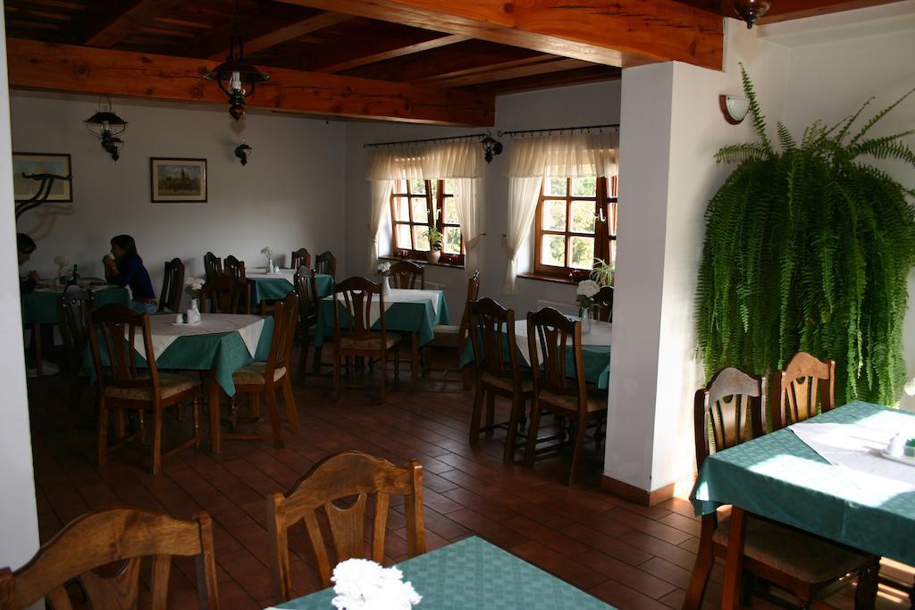 Kadarta Vendeglo Panzio Bed & Breakfast Veszprém Dış mekan fotoğraf
